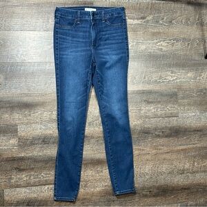 ABERCROMBIE & FITCH AF High Waist Whiskered Stretch Skinny Jeans 6